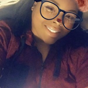 Meet your Posher, Anicea